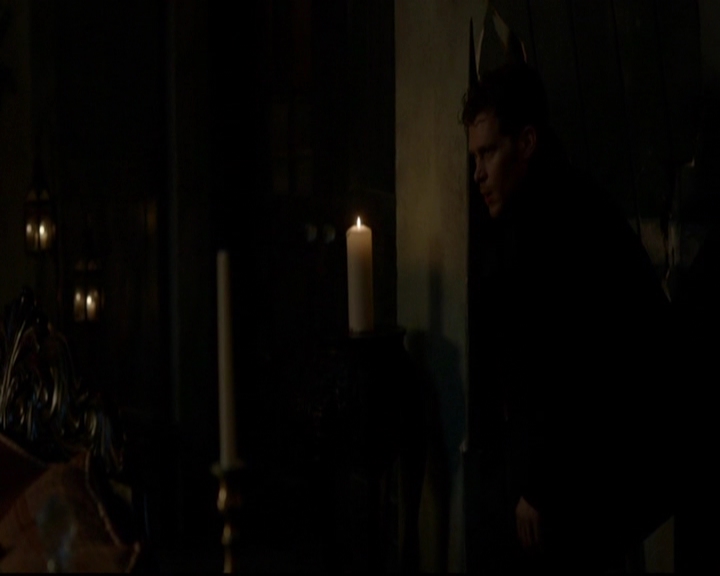 VampireDiariesWorld-dot-nl_TheOriginals_3x05TheAxemansLetters2264.jpg