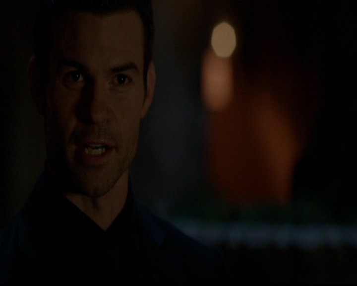 VampireDiariesWorld-dot-nl_TheOriginals_3x05TheAxemansLetters2277.jpg