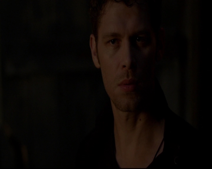 VampireDiariesWorld-dot-nl_TheOriginals_3x05TheAxemansLetters2278.jpg