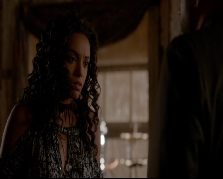 VampireDiariesWorld-dot-nl_TheOriginals_3x06BeautifulMistake0136.jpg