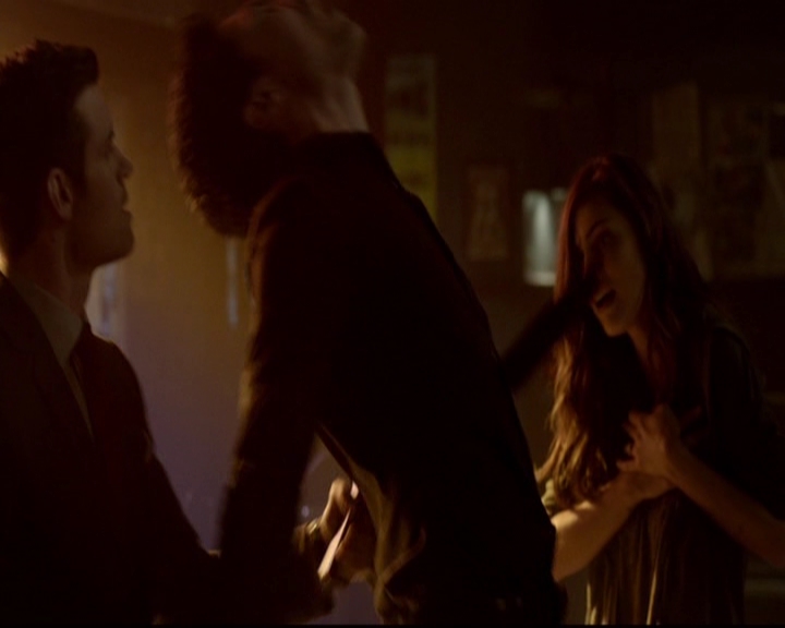VampireDiariesWorld-dot-nl_TheOriginals_3x06BeautifulMistake1537.jpg