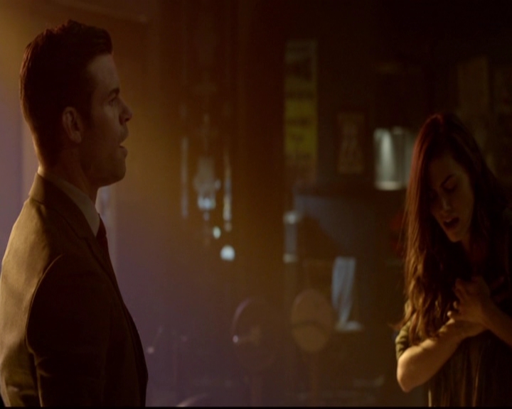 VampireDiariesWorld-dot-nl_TheOriginals_3x06BeautifulMistake1538.jpg
