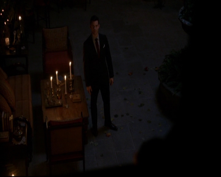 VampireDiariesWorld-dot-nl_TheOriginals_3x07OutOfTheEasy0128.jpg