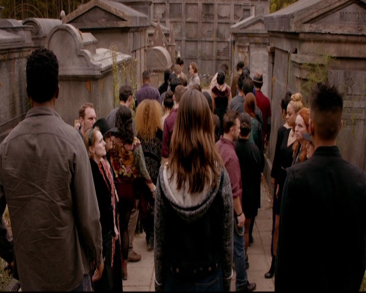 VampireDiariesWorld-dot-nl_TheOriginals_3x07OutOfTheEasy1581.jpg