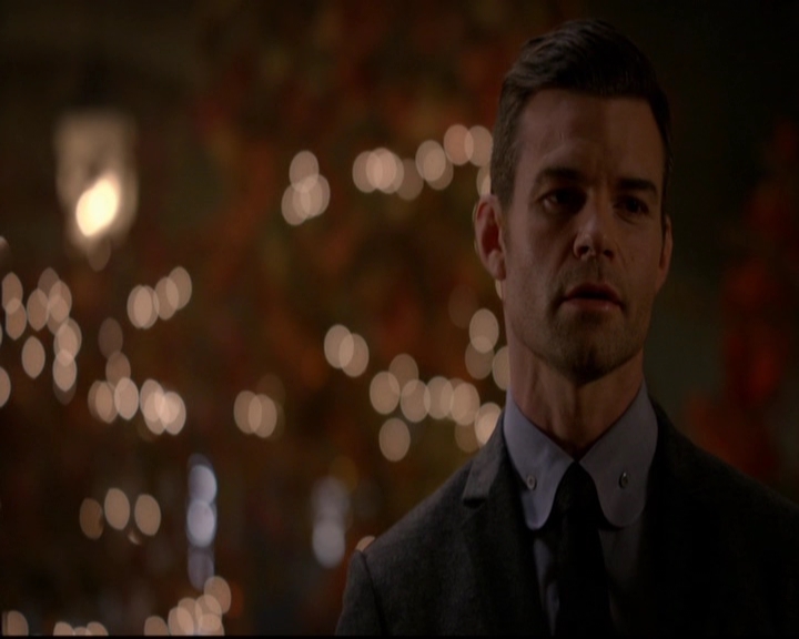VampireDiariesWorld-dot-nl_TheOriginals_3x07OutOfTheEasy1806.jpg