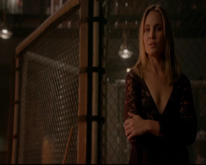 VampireDiariesWorld-dot-nl_TheOriginals_3x08TheOtherGirlInNewOrleans0801.jpg