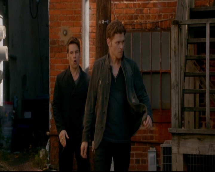 VampireDiariesWorld-dot-nl_TheOriginals_3x08TheOtherGirlInNewOrleans0913.jpg VampireDiariesWorld-dot-nl_TheOriginals_3x08TheOtherGirlInNewOrleans0913.jpg