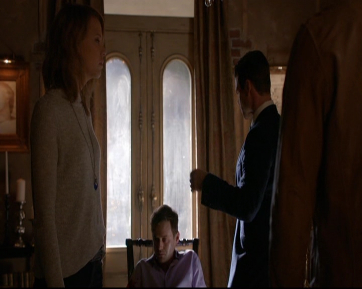 VampireDiariesWorld-dot-nl_TheOriginals_3x08TheOtherGirlInNewOrleans1007.jpg VampireDiariesWorld-dot-nl_TheOriginals_3x08TheOtherGirlInNewOrleans1007.jpg