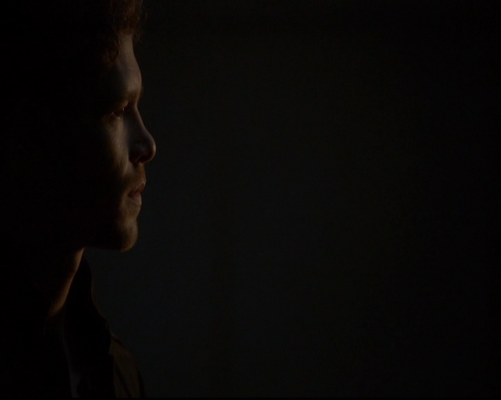 VampireDiariesWorld-dot-nl_TheOriginals_3x08TheOtherGirlInNewOrleans1644.jpg