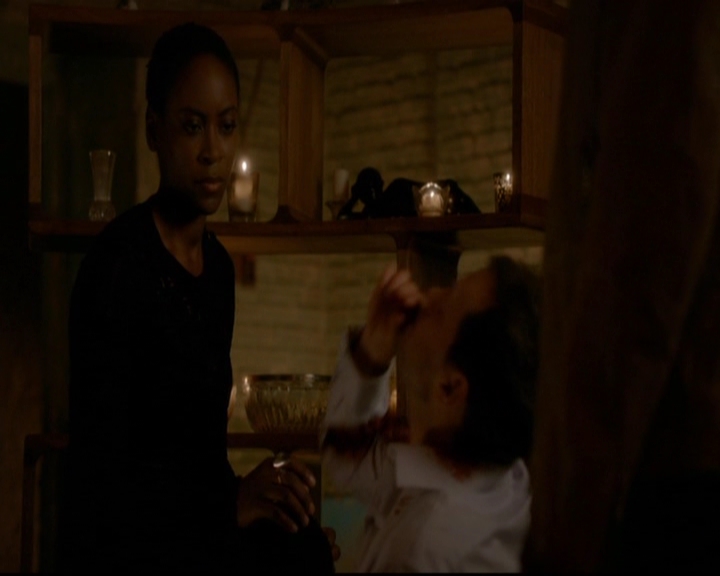 VampireDiariesWorld-dot-nl_TheOriginals_3x08TheOtherGirlInNewOrleans1883.jpg