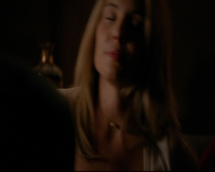 VampireDiariesWorld-dot-nl_TheOriginals_3x08TheOtherGirlInNewOrleans2182.jpg