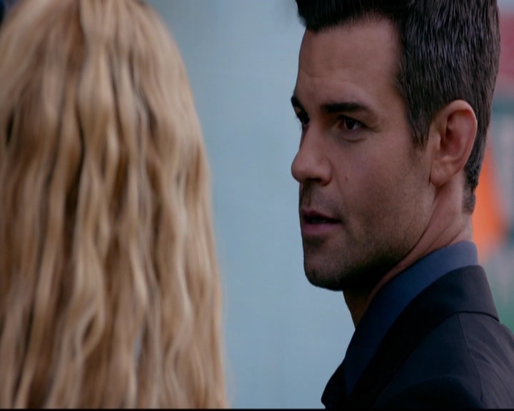 VampireDiariesWorld-dot-nl_TheOriginals_3x09Savior0434.jpg