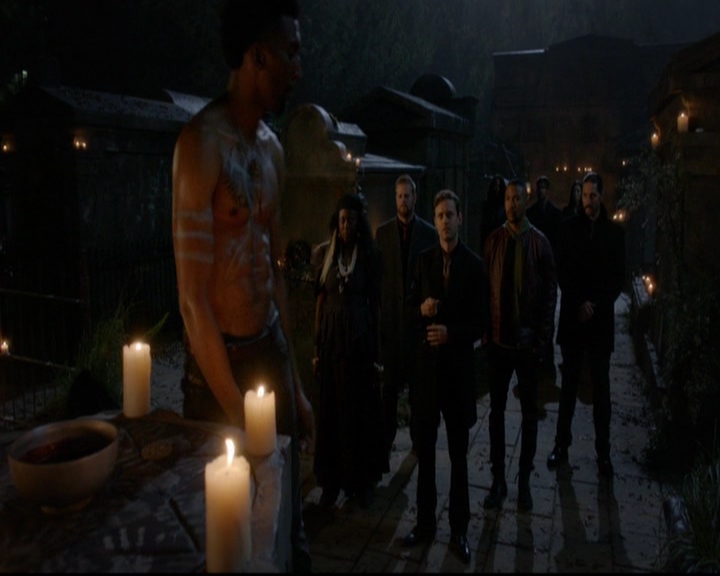 VampireDiariesWorld-dot-nl_TheOriginals_3x10AGhostAlongTheMississippi0304.jpg VampireDiariesWorld-dot-nl_TheOriginals_3x10AGhostAlongTheMississippi0304.jpg