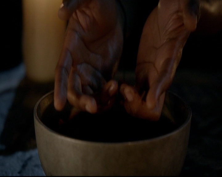 VampireDiariesWorld-dot-nl_TheOriginals_3x10AGhostAlongTheMississippi0307.jpg