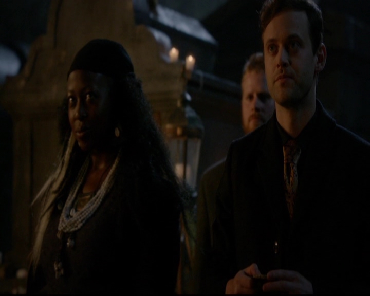 VampireDiariesWorld-dot-nl_TheOriginals_3x10AGhostAlongTheMississippi0342.jpg