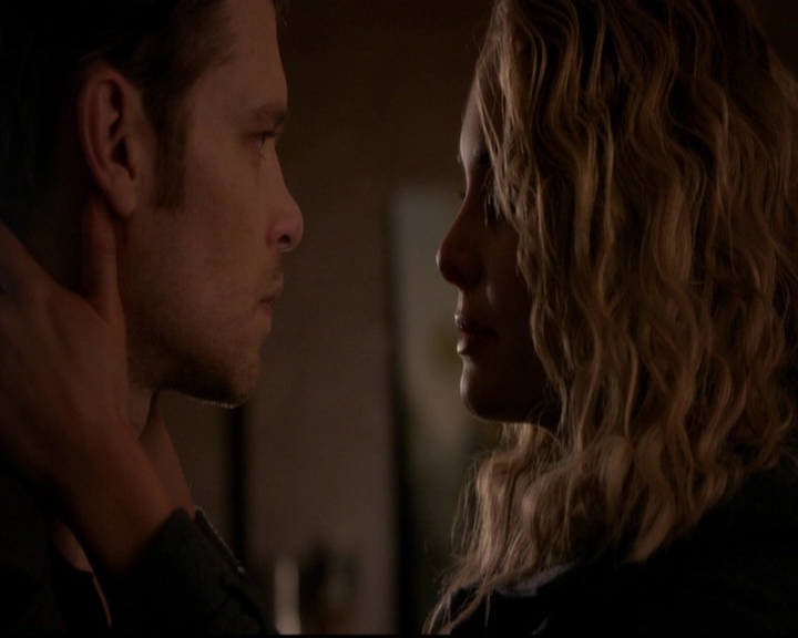 VampireDiariesWorld-dot-nl_TheOriginals_3x10AGhostAlongTheMississippi0770.jpg