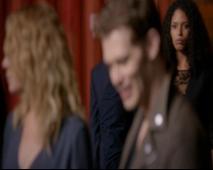 VampireDiariesWorld-dot-nl_TheOriginals_3x10AGhostAlongTheMississippi1572.jpg