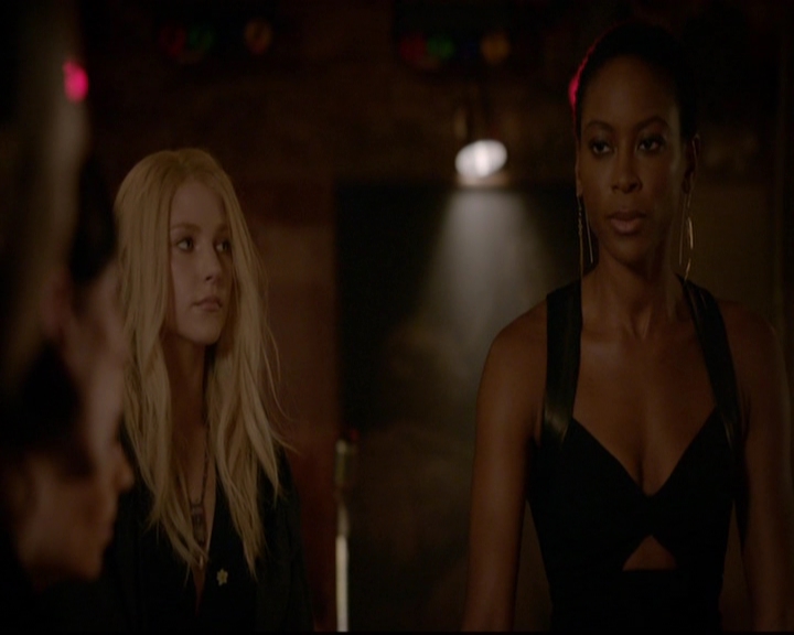 VampireDiariesWorld-dot-nl_TheOriginals_3x11WildAtHeart0147.jpg