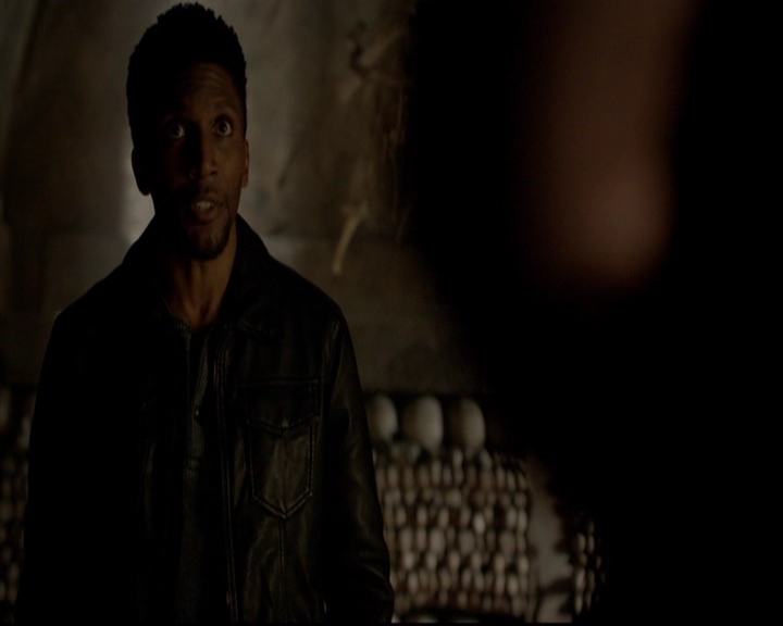 VampireDiariesWorld-dot-nl_TheOriginals_3x12DeadAngels0042.jpg