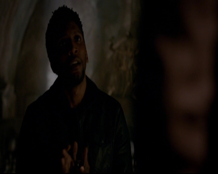 VampireDiariesWorld-dot-nl_TheOriginals_3x12DeadAngels0060.jpg
