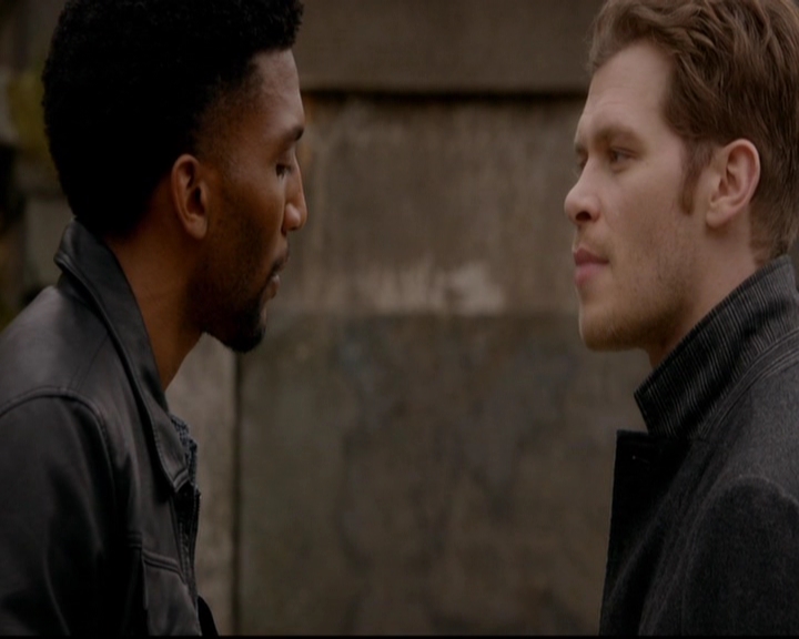 VampireDiariesWorld-dot-nl_TheOriginals_3x12DeadAngels0212.jpg