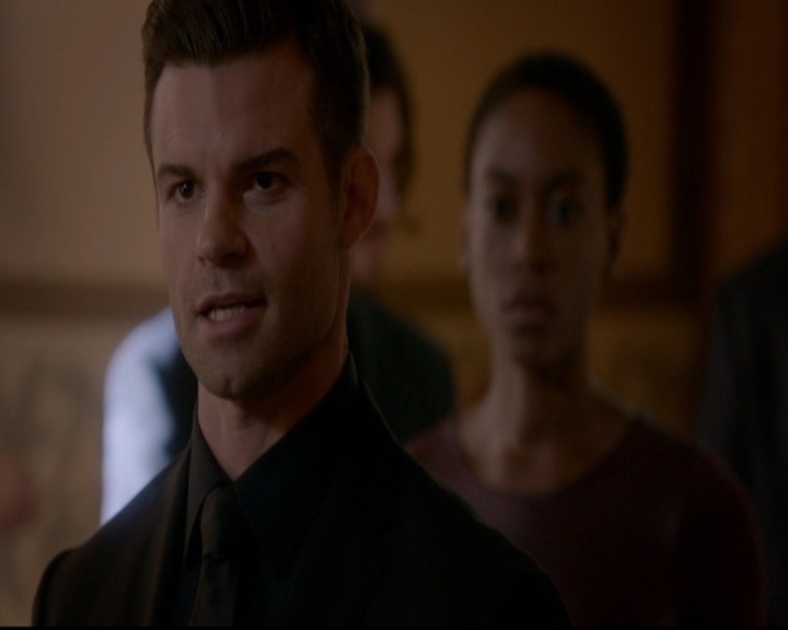 VampireDiariesWorld-dot-nl_TheOriginals_3x12DeadAngels0619.jpg