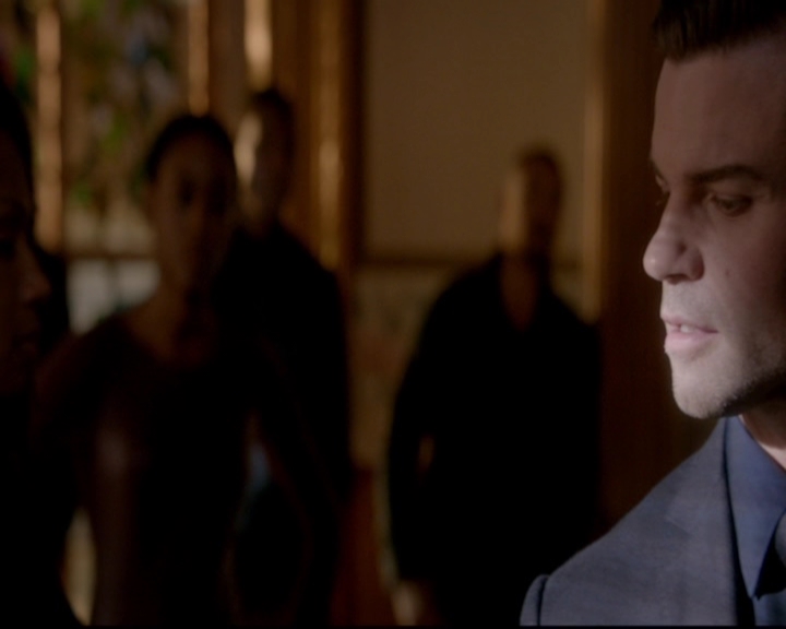 VampireDiariesWorld-dot-nl_TheOriginals_3x12DeadAngels0647.jpg