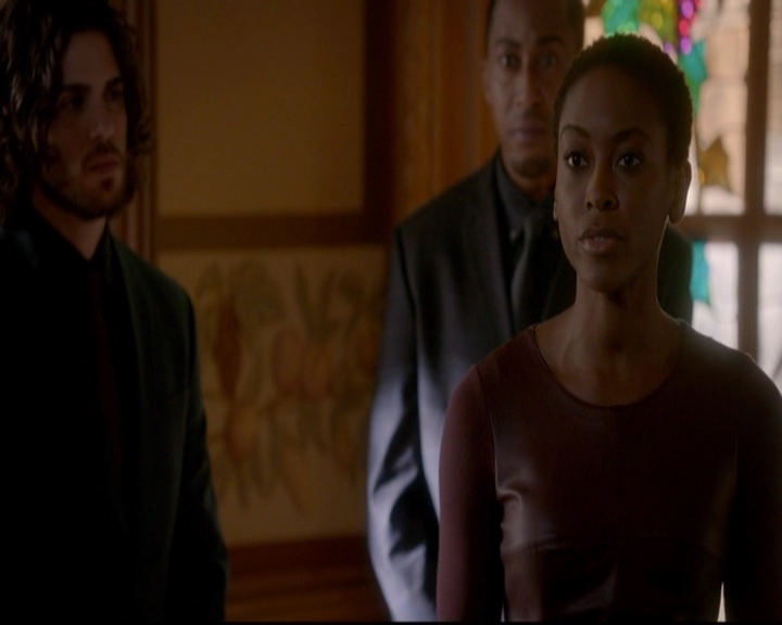 VampireDiariesWorld-dot-nl_TheOriginals_3x12DeadAngels0713.jpg