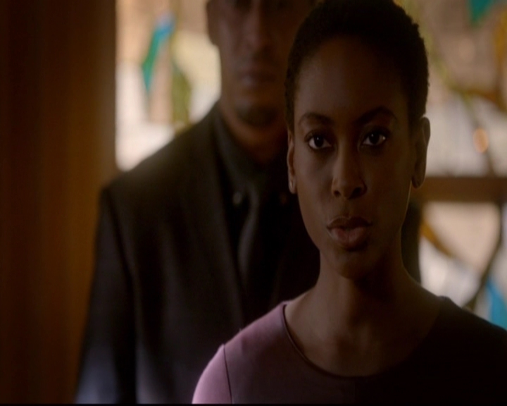 VampireDiariesWorld-dot-nl_TheOriginals_3x12DeadAngels0716.jpg