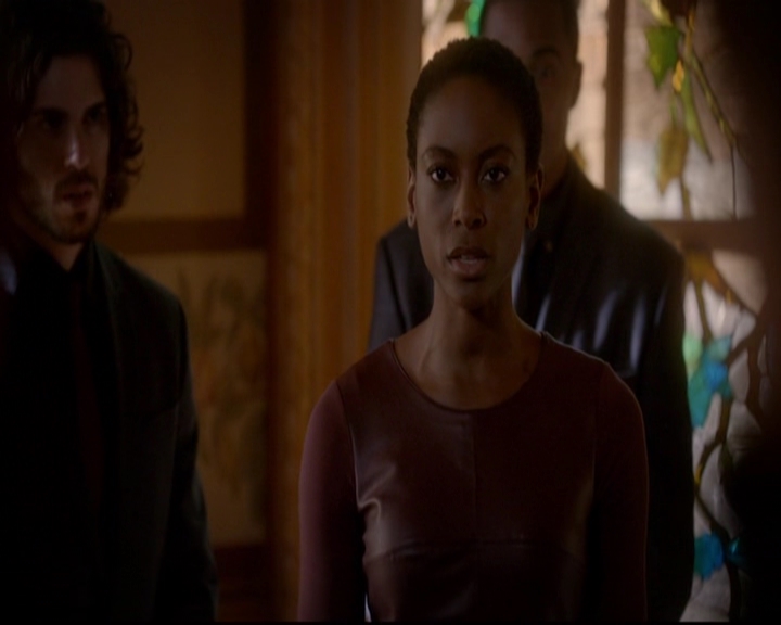 VampireDiariesWorld-dot-nl_TheOriginals_3x12DeadAngels0722.jpg