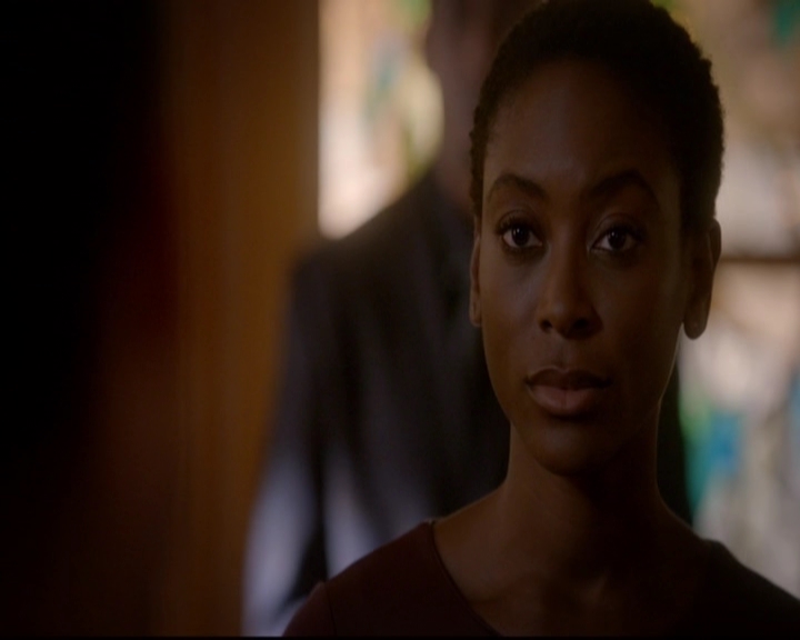 VampireDiariesWorld-dot-nl_TheOriginals_3x12DeadAngels0728.jpg