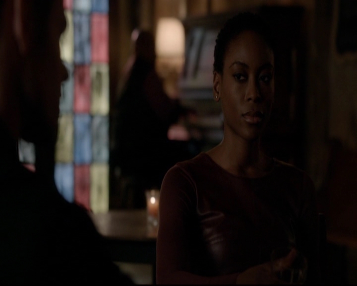 VampireDiariesWorld-dot-nl_TheOriginals_3x12DeadAngels1308.jpg