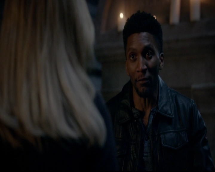 VampireDiariesWorld-dot-nl_TheOriginals_3x12DeadAngels1424.jpg