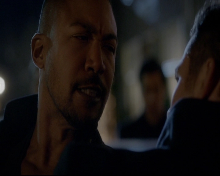 VampireDiariesWorld-dot-nl_TheOriginals_3x12DeadAngels1727.jpg