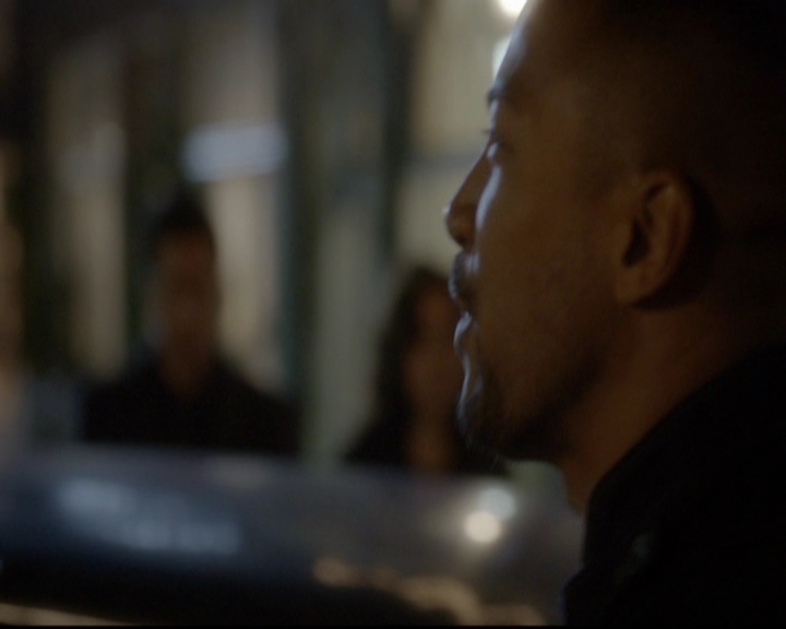 VampireDiariesWorld-dot-nl_TheOriginals_3x12DeadAngels1758.jpg