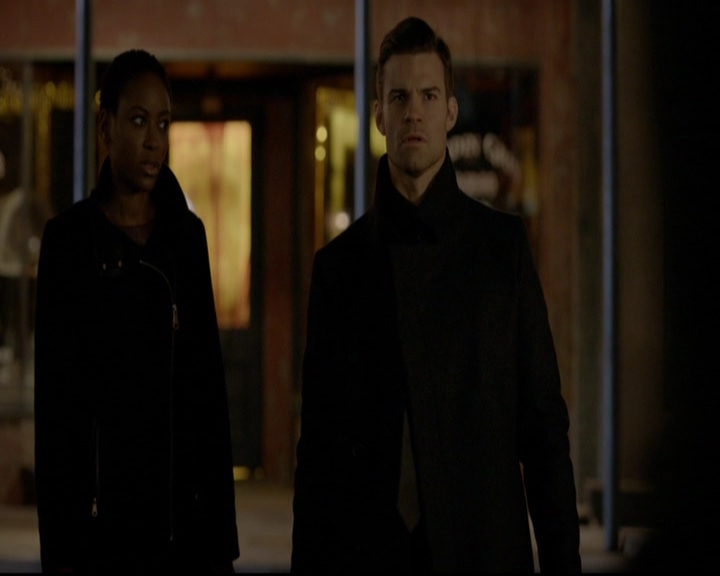 VampireDiariesWorld-dot-nl_TheOriginals_3x12DeadAngels1798.jpg