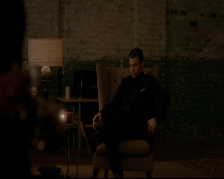 VampireDiariesWorld-dot-nl_TheOriginals_3x12DeadAngels1938.jpg