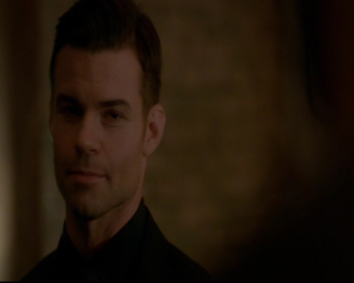 VampireDiariesWorld-dot-nl_TheOriginals_3x12DeadAngels1961.jpg