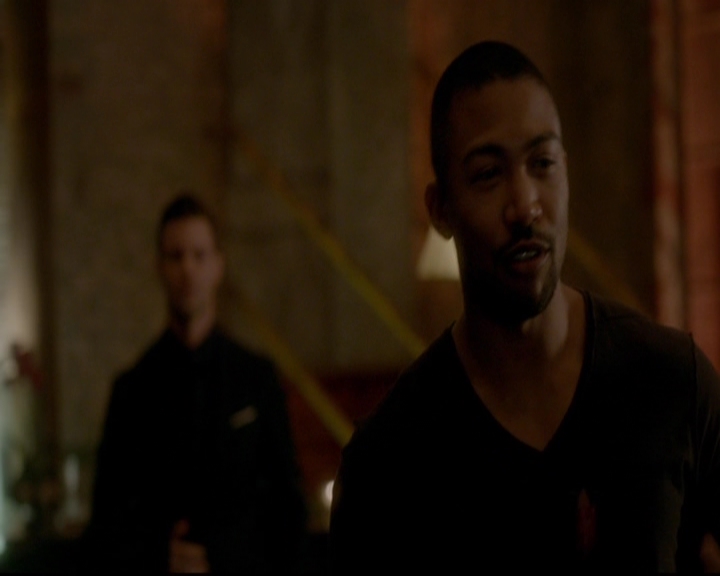 VampireDiariesWorld-dot-nl_TheOriginals_3x12DeadAngels1968.jpg