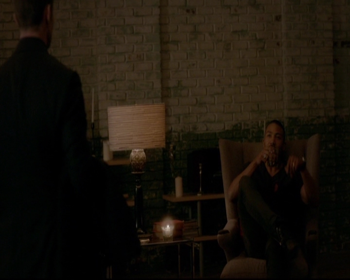 VampireDiariesWorld-dot-nl_TheOriginals_3x12DeadAngels1972.jpg