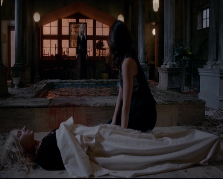 VampireDiariesWorld-dot-nl_TheOriginals_3x12DeadAngels1986.jpg