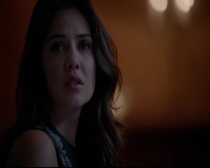 VampireDiariesWorld-dot-nl_TheOriginals_3x12DeadAngels1995.jpg