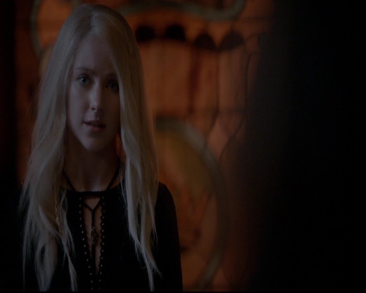 VampireDiariesWorld-dot-nl_TheOriginals_3x12DeadAngels1997.jpg