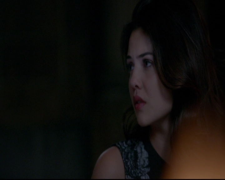 VampireDiariesWorld-dot-nl_TheOriginals_3x12DeadAngels2006.jpg