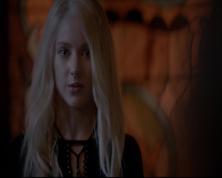 VampireDiariesWorld-dot-nl_TheOriginals_3x12DeadAngels2018.jpg