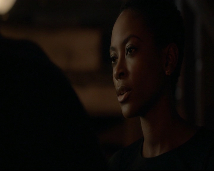 VampireDiariesWorld-dot-nl_TheOriginals_3x12DeadAngels2096.jpg