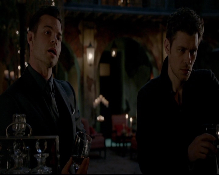 VampireDiariesWorld-dot-nl_TheOriginals_3x12DeadAngels2179.jpg