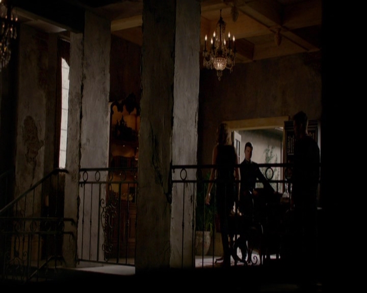 VampireDiariesWorld-dot-nl_TheOriginals_3x13HeartShapedBox0091.jpg