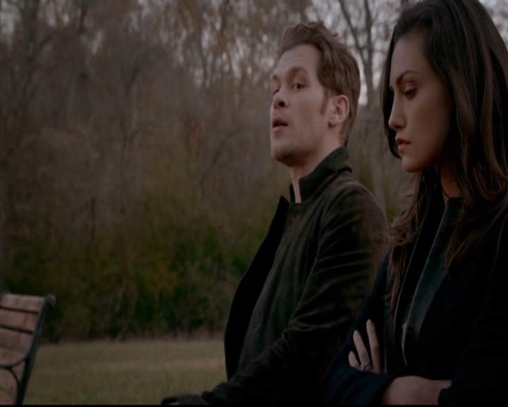 VampireDiariesWorld-dot-nl_TheOriginals_3x13HeartShapedBox0337.jpg VampireDiariesWorld-dot-nl_TheOriginals_3x13HeartShapedBox0337.jpg