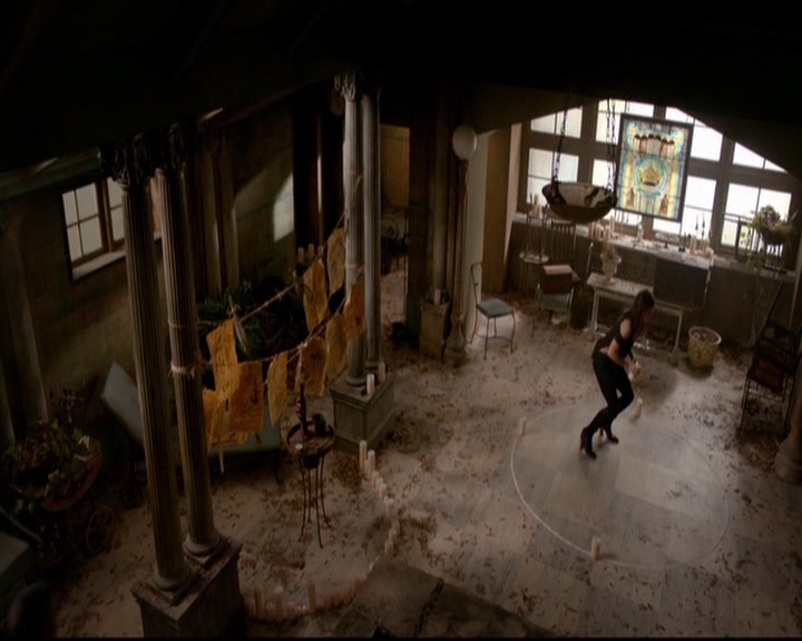 VampireDiariesWorld-dot-nl_TheOriginals_3x13HeartShapedBox0437.jpg
